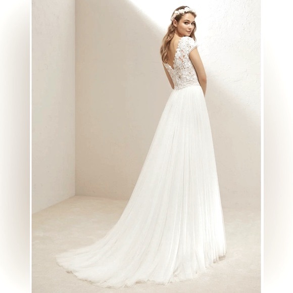 Pronovias Bridal Skirt NEW Soft Tulle with Court Train - Picture 1 of 15